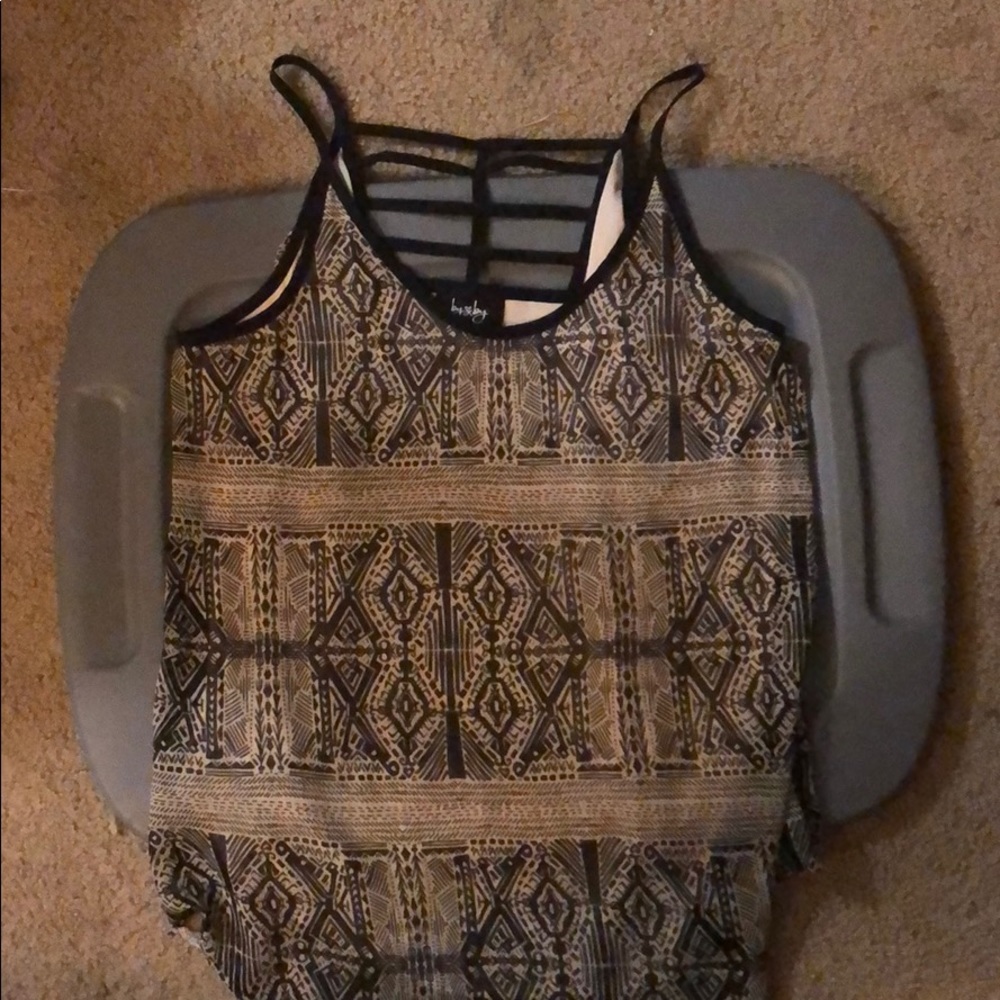Black and cream designed tank top